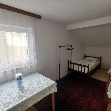 בית כפרי House Crkvina