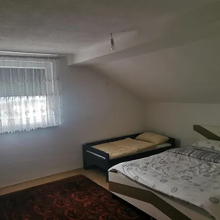 בית כפרי House Crkvina