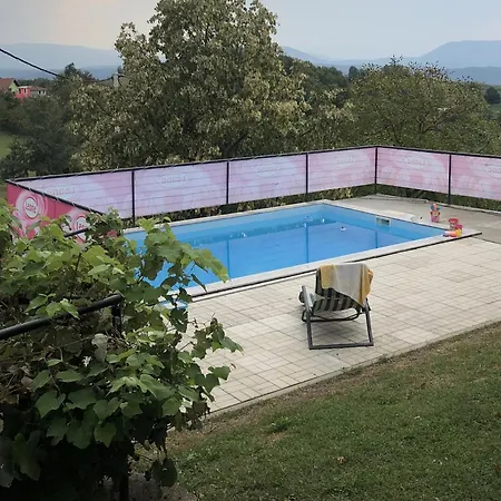 House Crkvina * Srednji Busevic