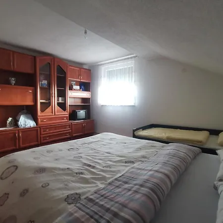 House Crkvina Kır Evi Srednji Busevic