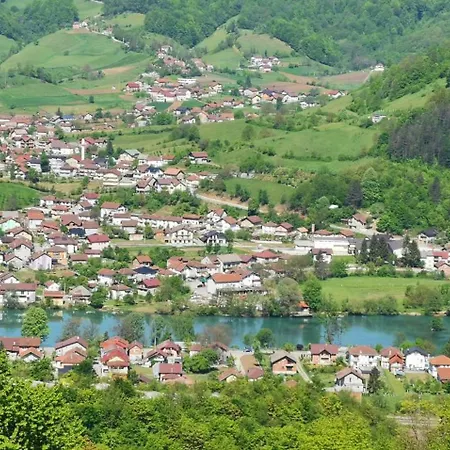 House Crkvina Kır Evi *