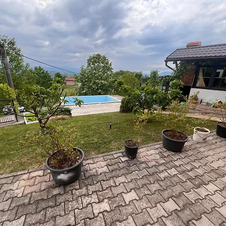 House Crkvina Kır Evi *