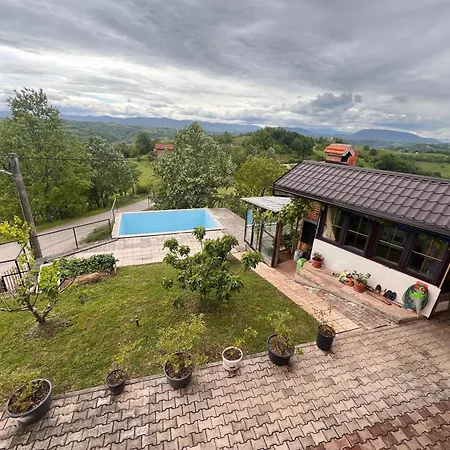 House Crkvina Kır Evi Srednji Busevic