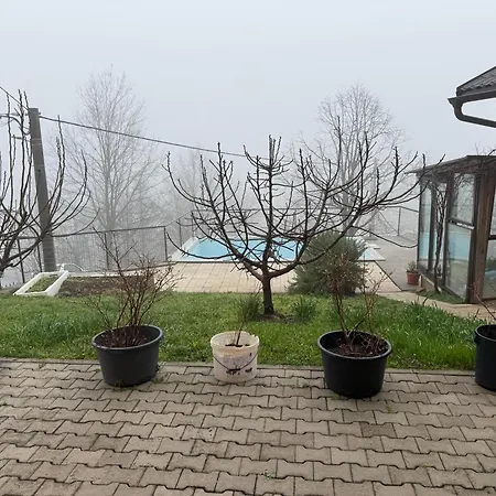 House Crkvina Kır Evi
