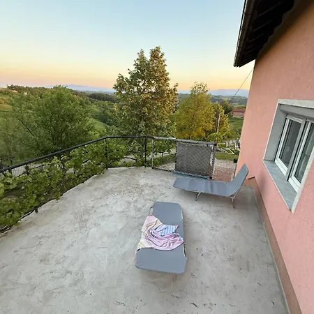 House Crkvina Kır Evi *