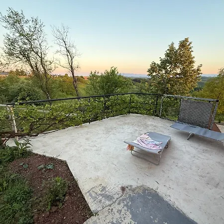 House Crkvina Kır Evi *