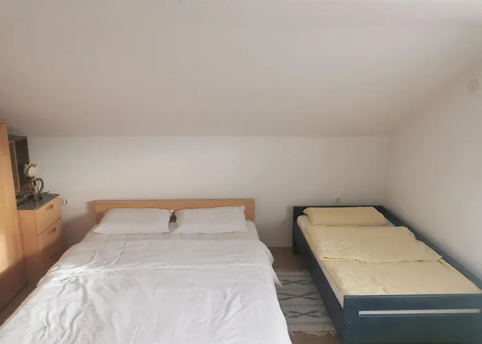 House Crkvina * Srednji Busevic