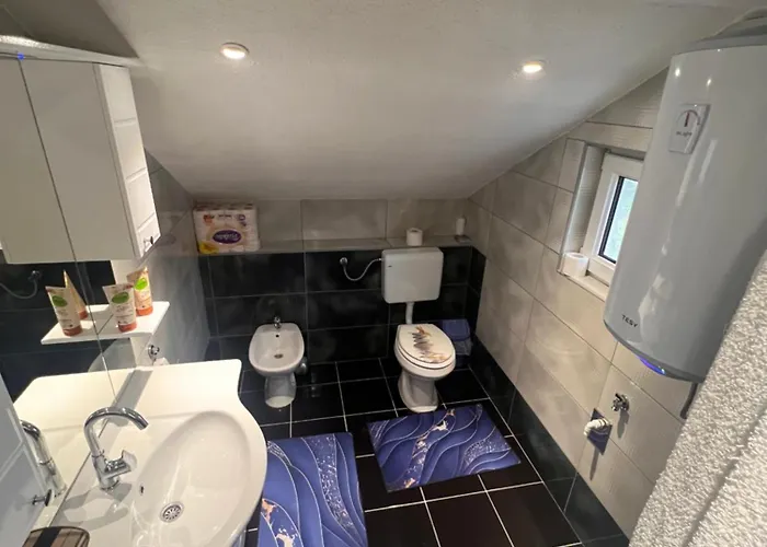 House Crkvina * Srednji Busevic