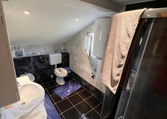 House Crkvina 乡村民宿 *